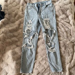 American Eagle Mom Jeans